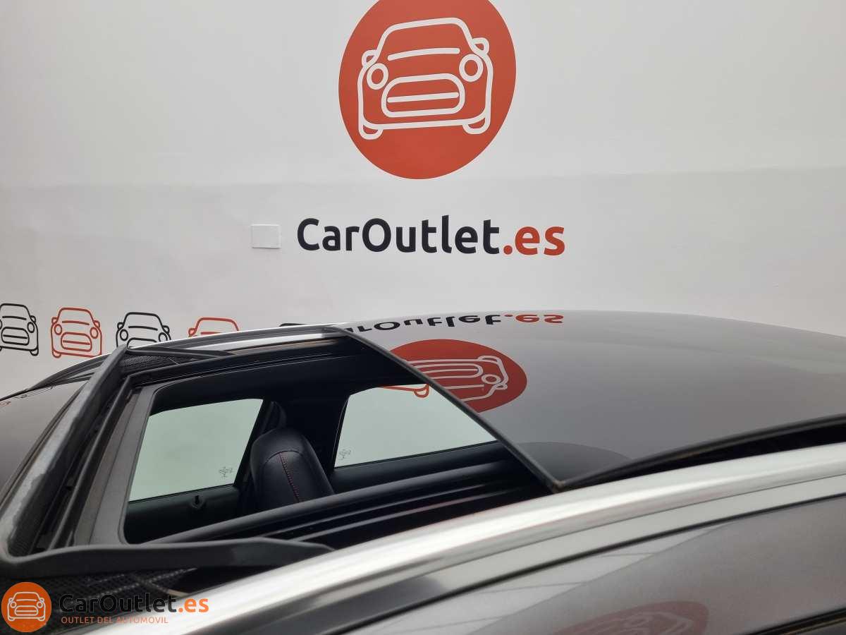 9 - Mercedes GLA Class 2018 - AUTO