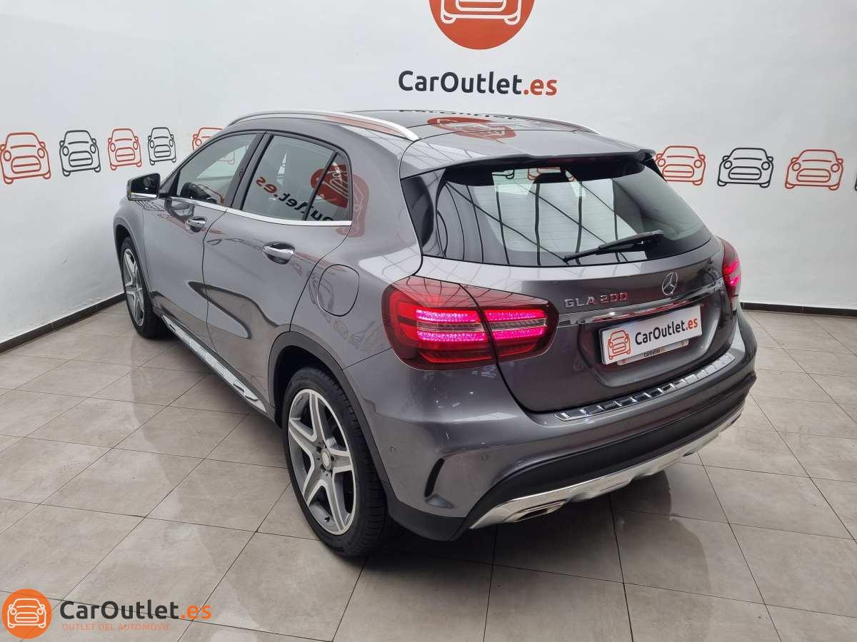 12 - Mercedes GLA Class 2018 - AUTO