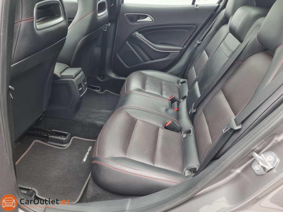 14 - Mercedes GLA Class 2018 - AUTO