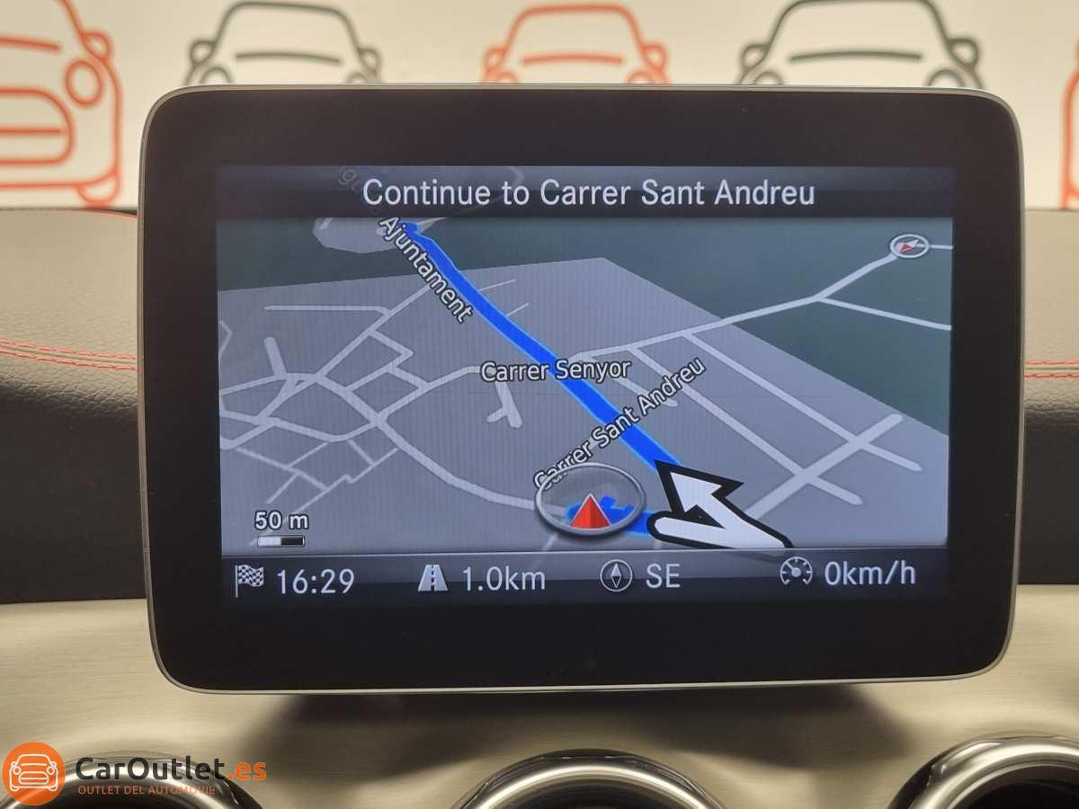 29 - Mercedes GLA Class 2018 - AUTO