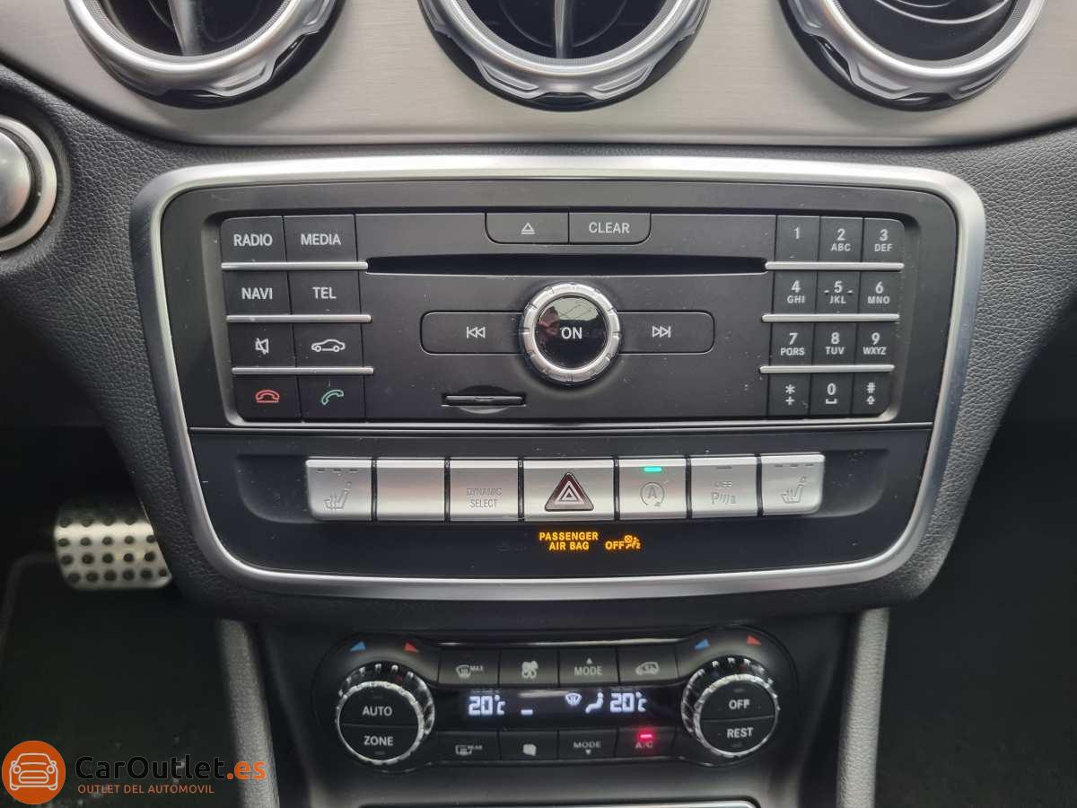 33 - Mercedes GLA Class 2018 - AUTO