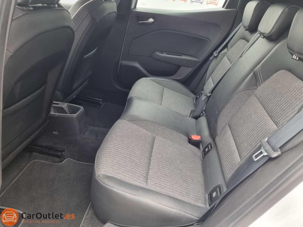 12 - Renault Clio 2021