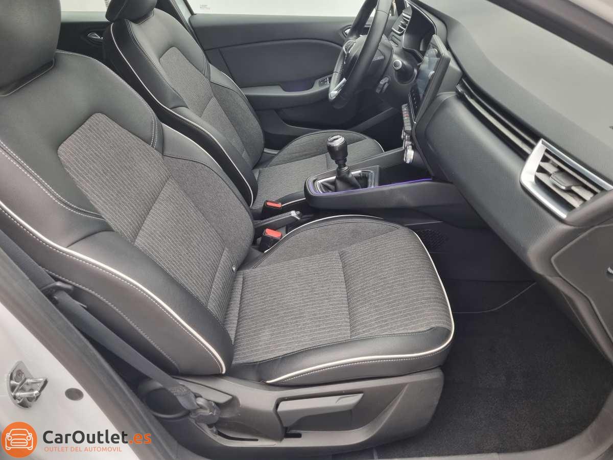 16 - Renault Clio 2021