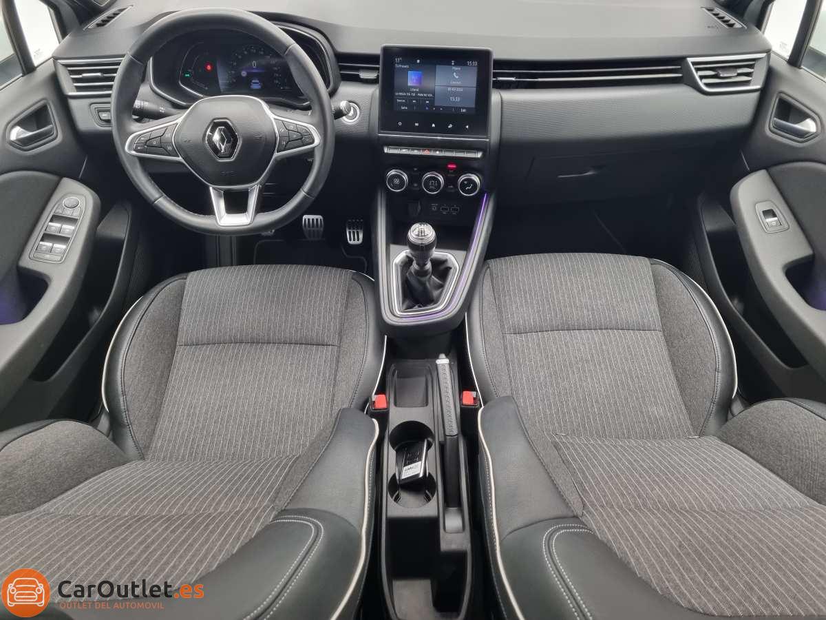 17 - Renault Clio 2021