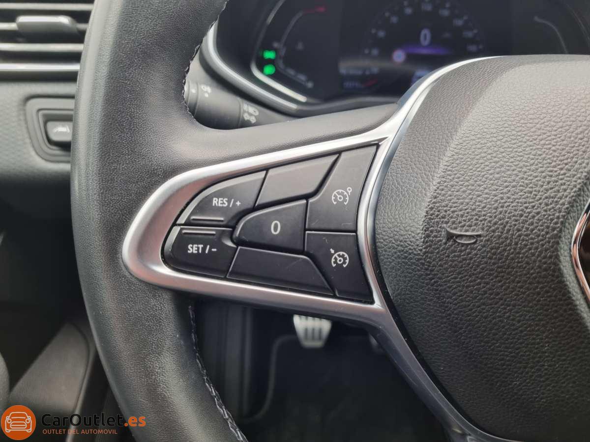 23 - Renault Clio 2021