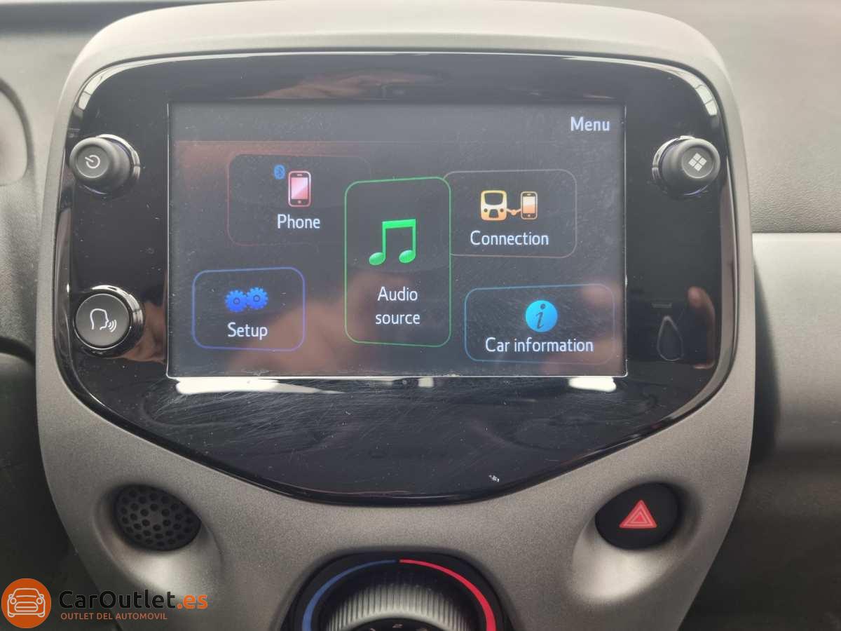 27 - Toyota Aygo 2019 - AUTO