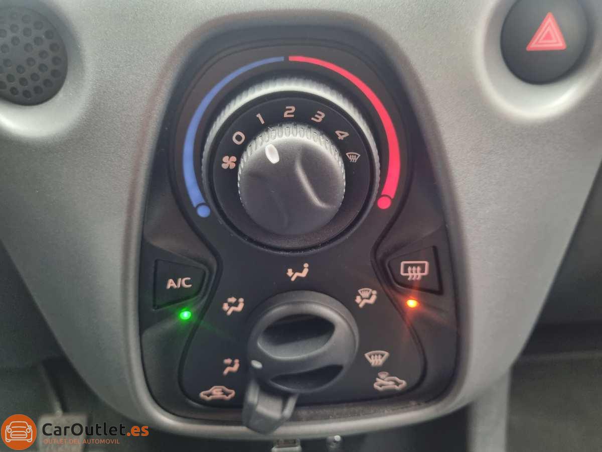 31 - Toyota Aygo 2019 - AUTO