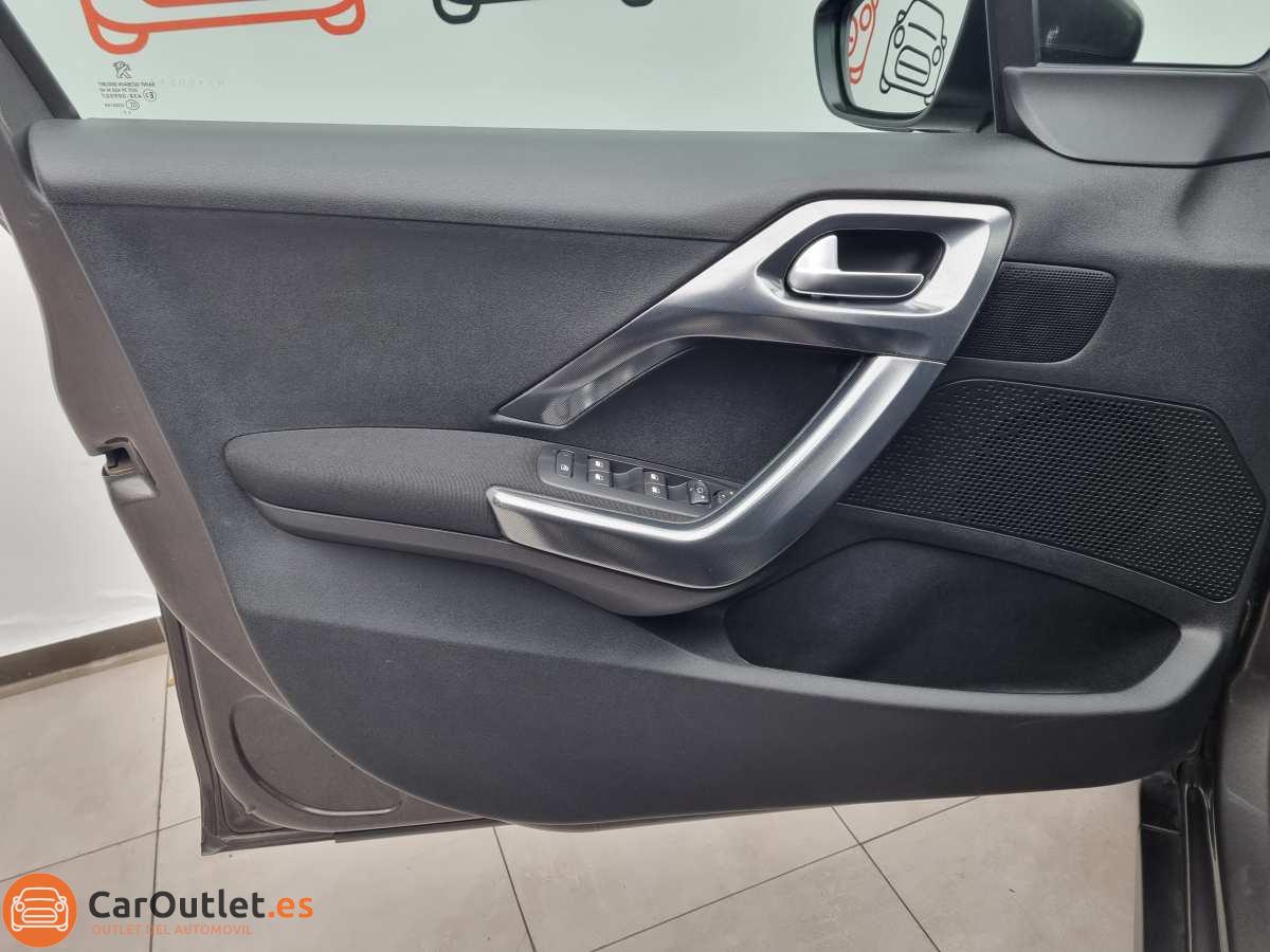 13 - Peugeot 2008 2018 - AUTO