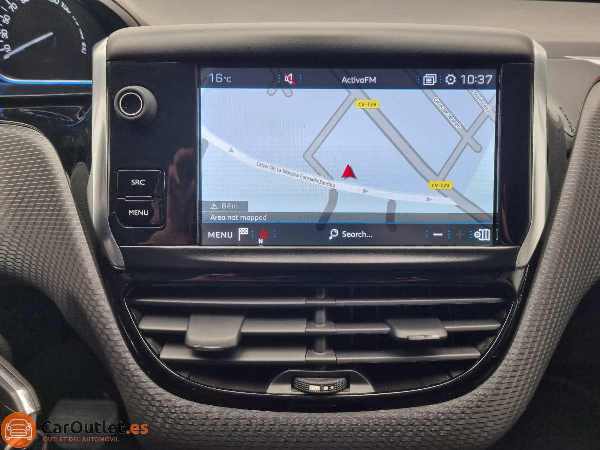 27 - Peugeot 2008 2018 - AUTO