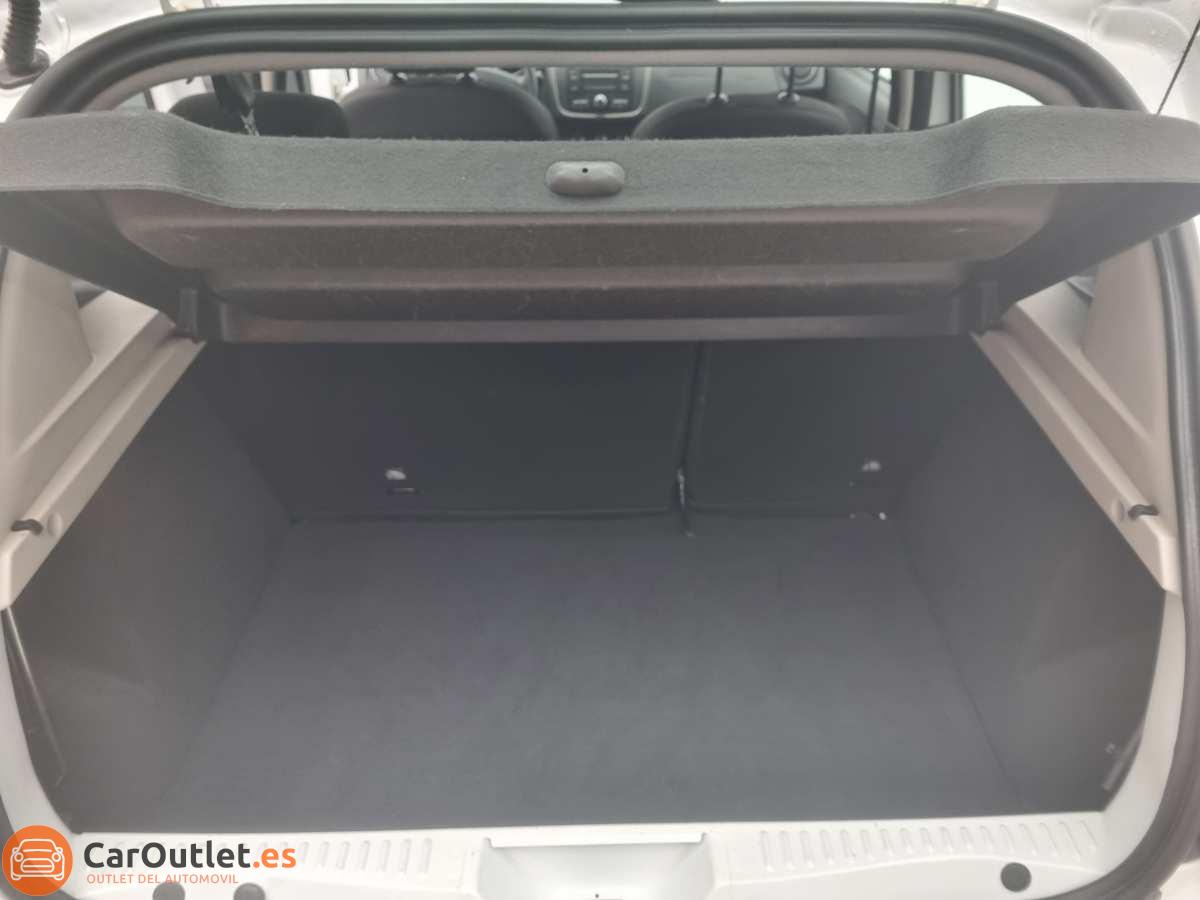 10 - Dacia Sandero 2013