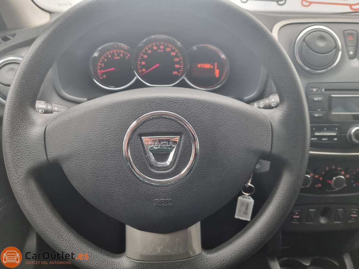 18 - Dacia Sandero 2013