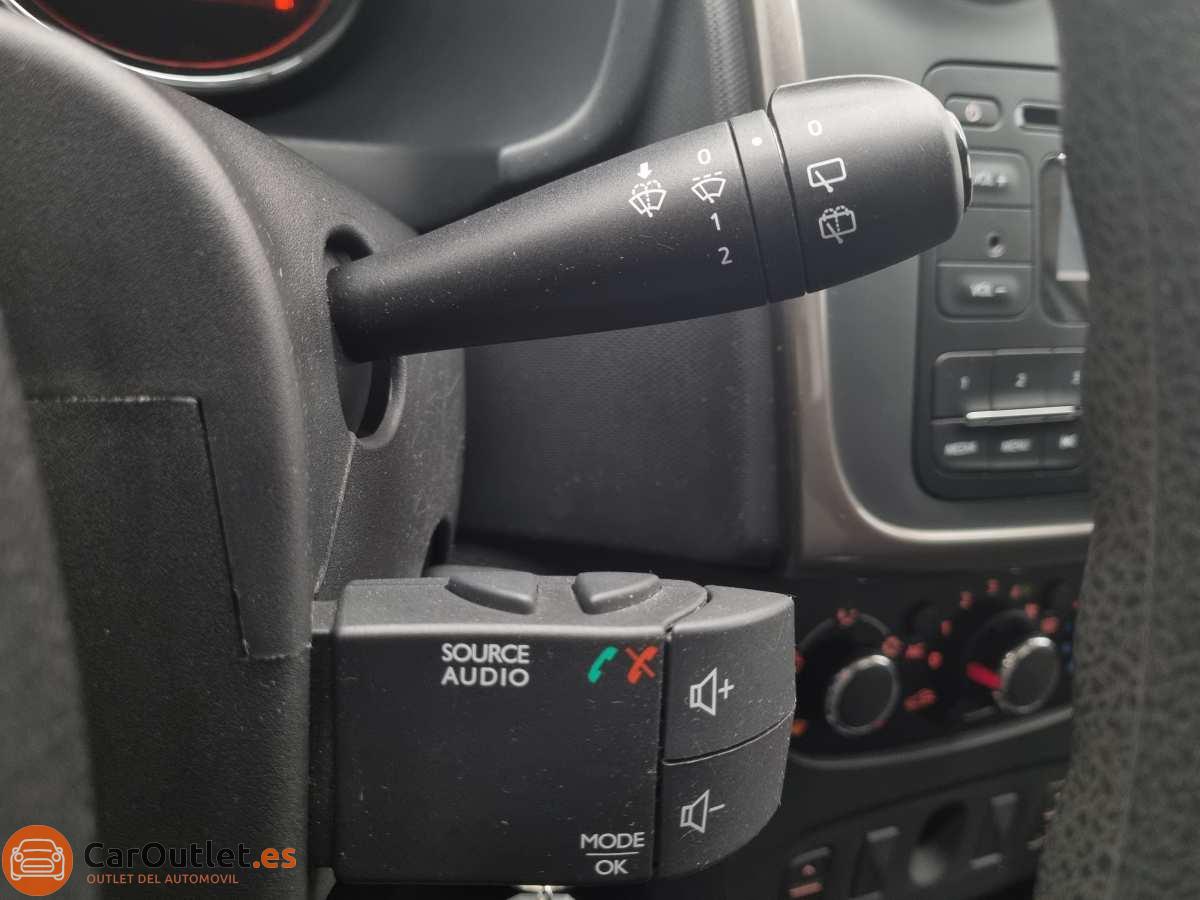 20 - Dacia Sandero 2013