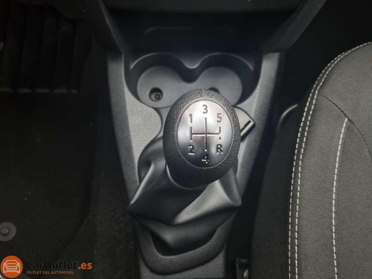 24 - Dacia Sandero 2013