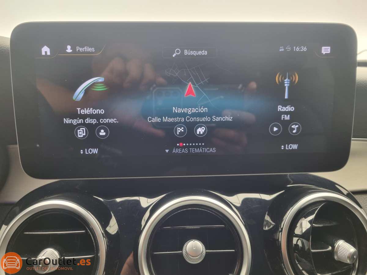 28 - Mercedes GLC 2021 - AUTO