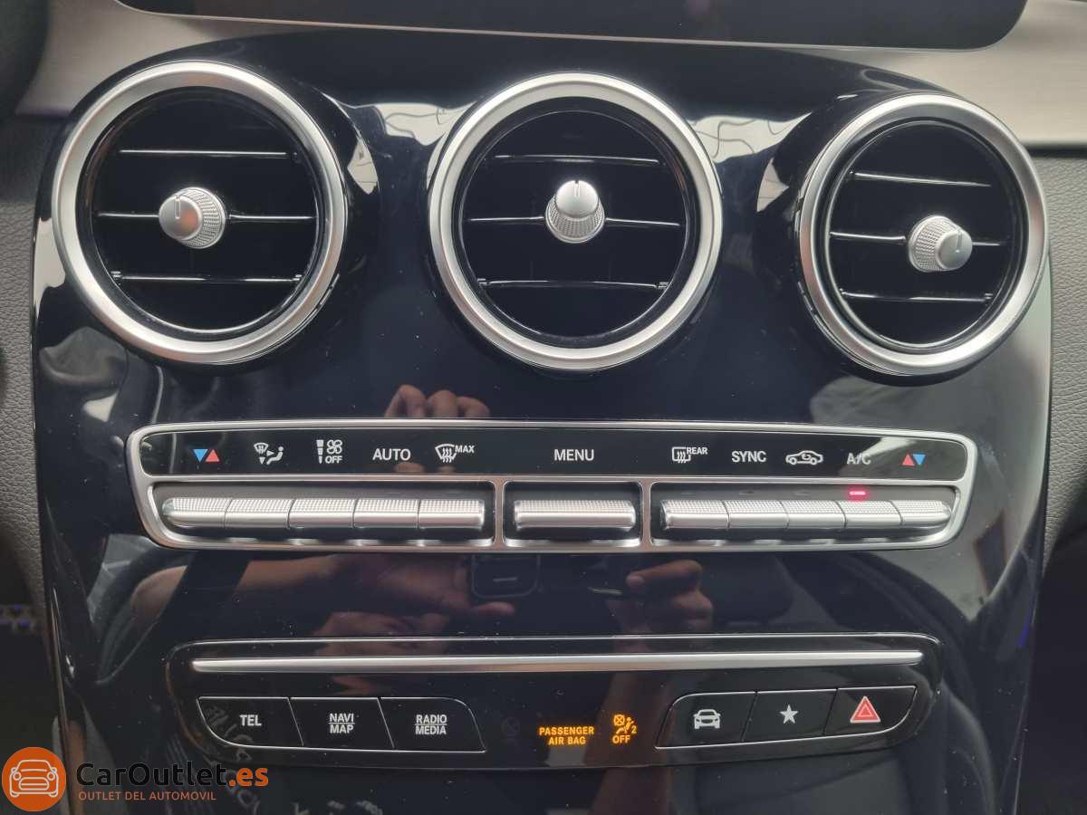 30 - Mercedes GLC 2021 - AUTO