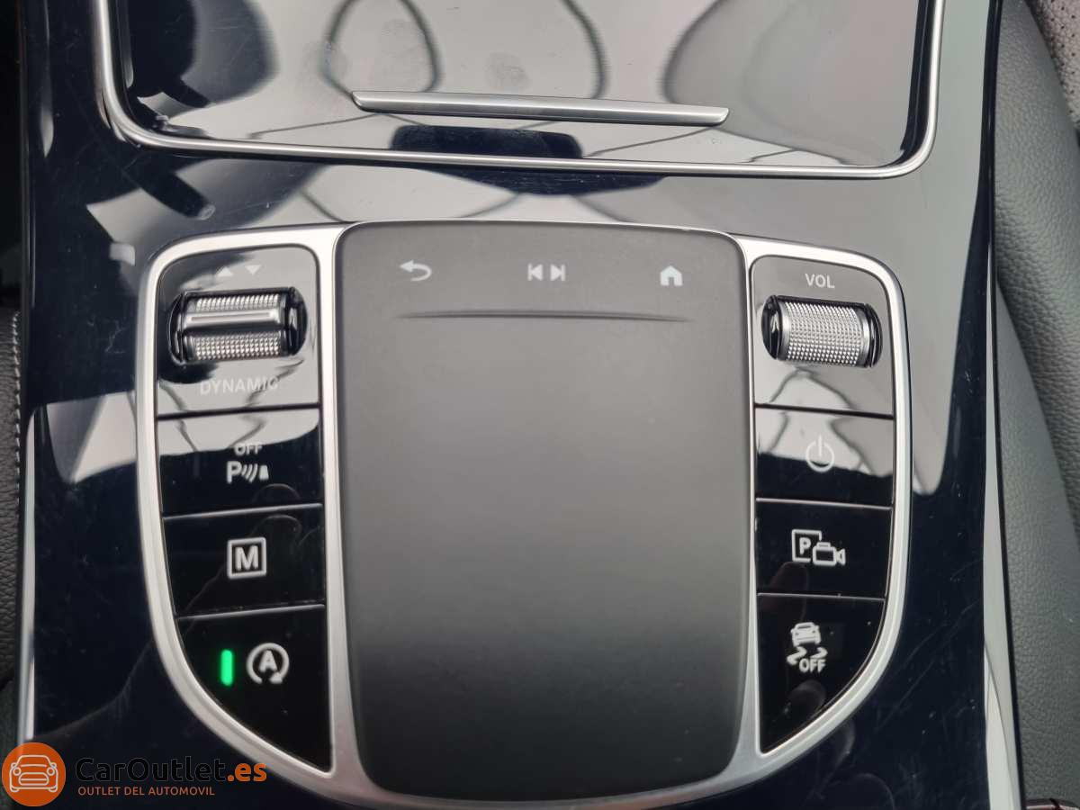 31 - Mercedes GLC 2021 - AUTO