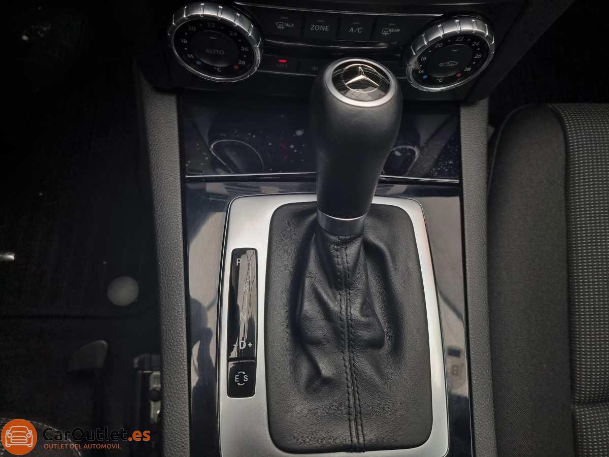 27 - Mercedes C Class 2011 - AUTO