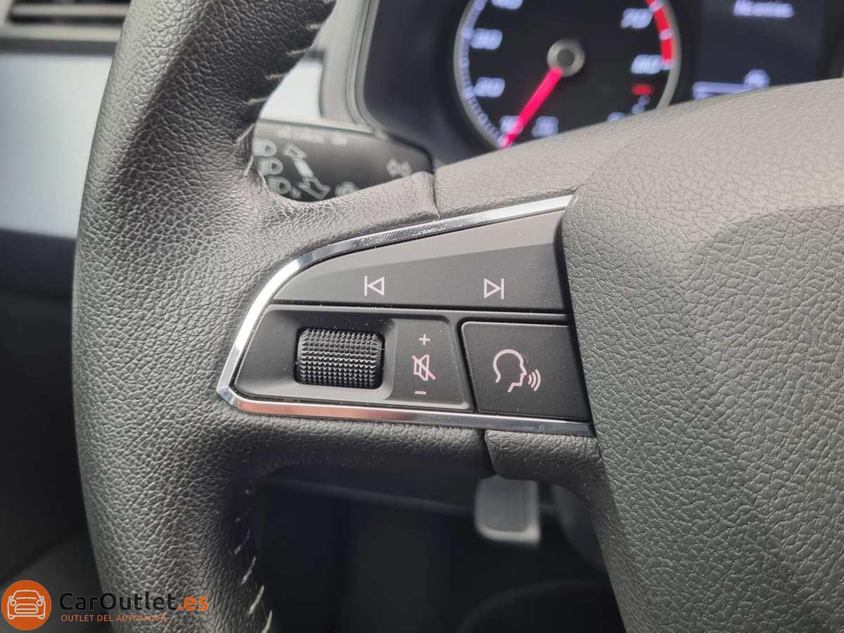 24 - Seat Arona 2020 - AUTO