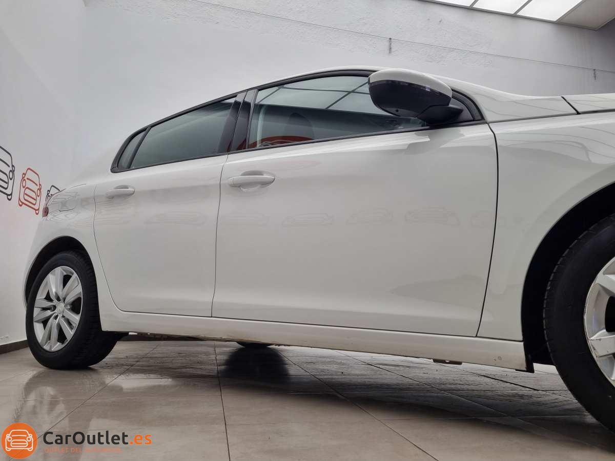 3 - Peugeot 308 2017