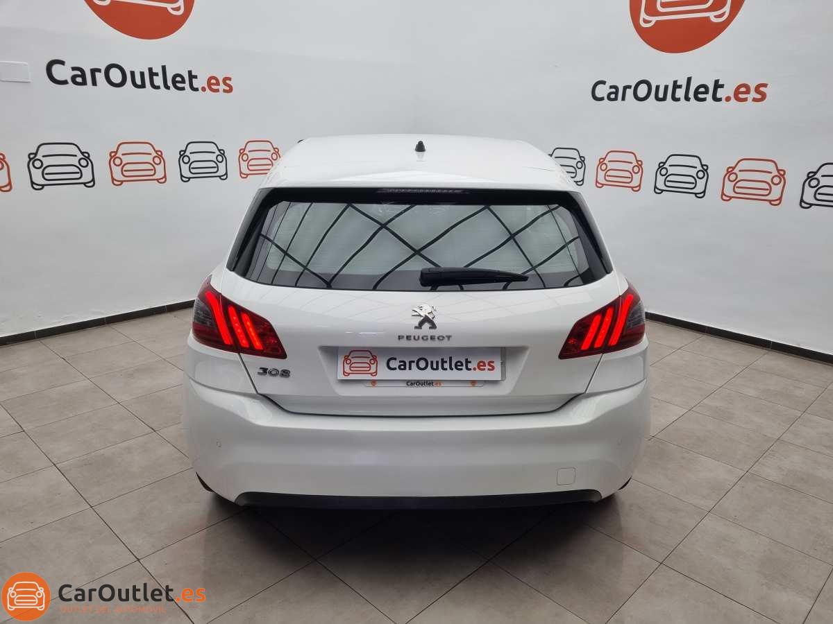 9 - Peugeot 308 2017
