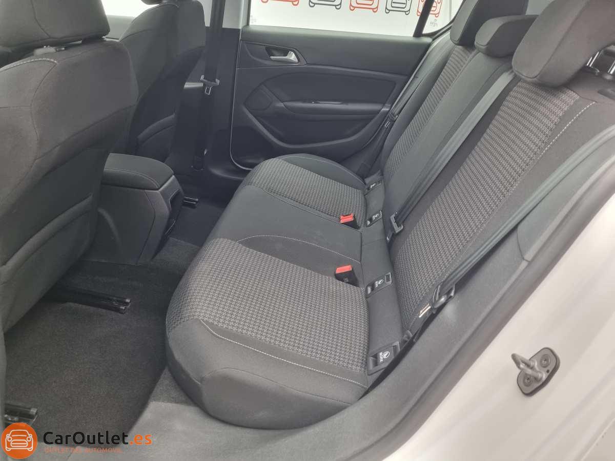 11 - Peugeot 308 2017