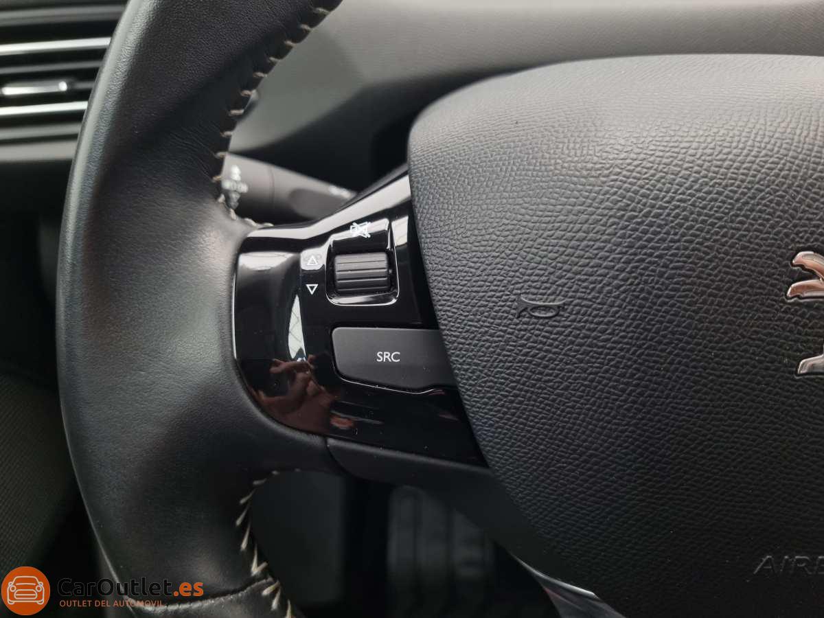 22 - Peugeot 308 2017