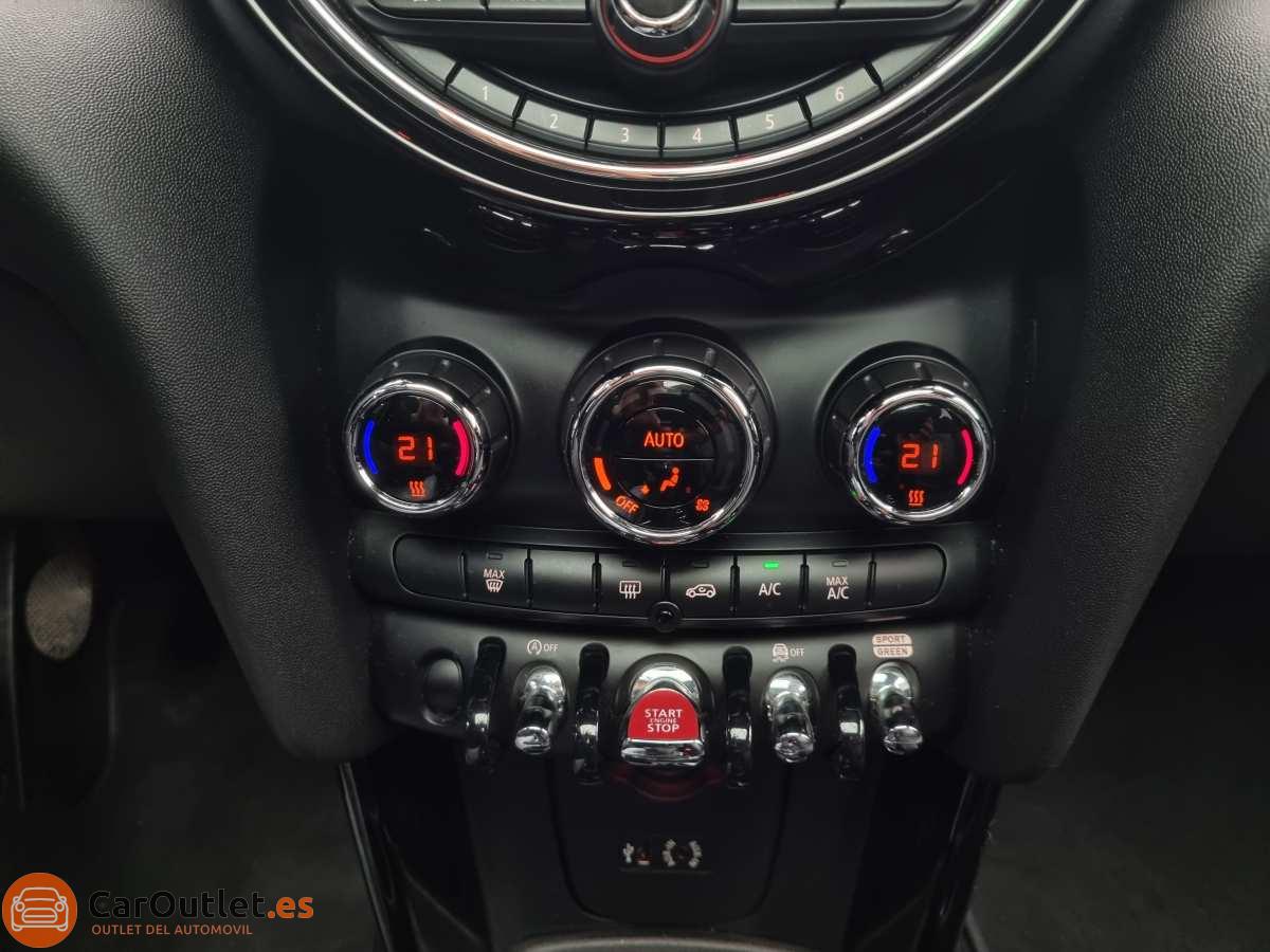 31 - MINI Cooper 2018