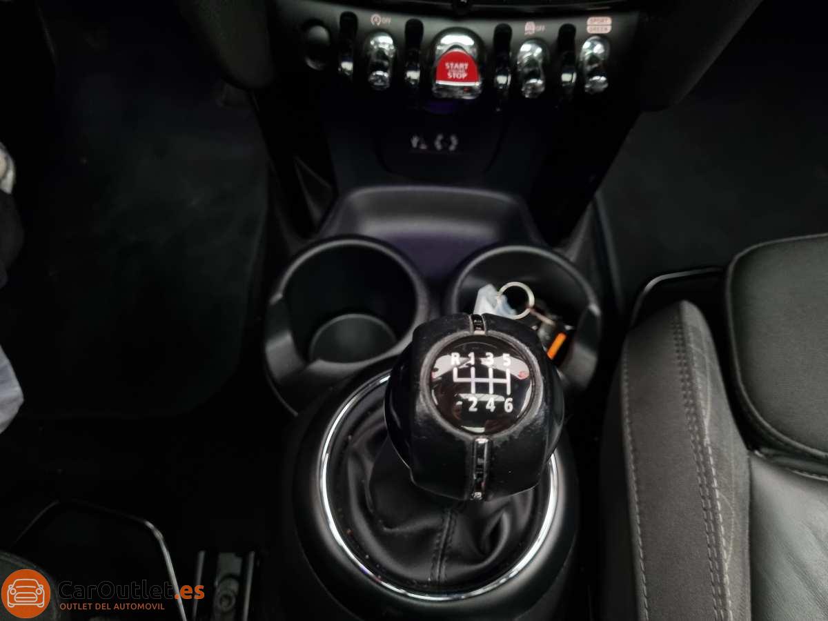 32 - MINI Cooper 2018