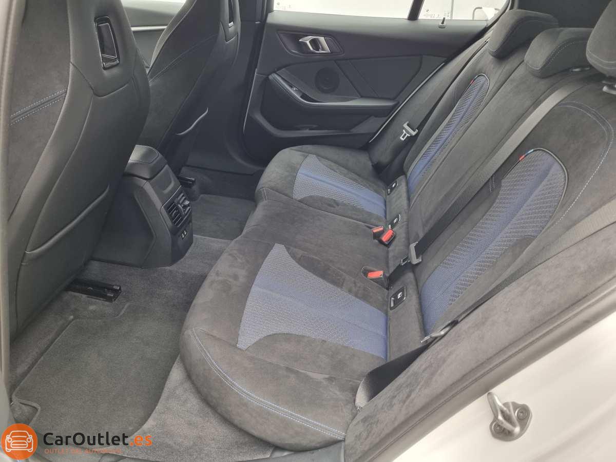 12 - BMW 118 2023 - AUTO