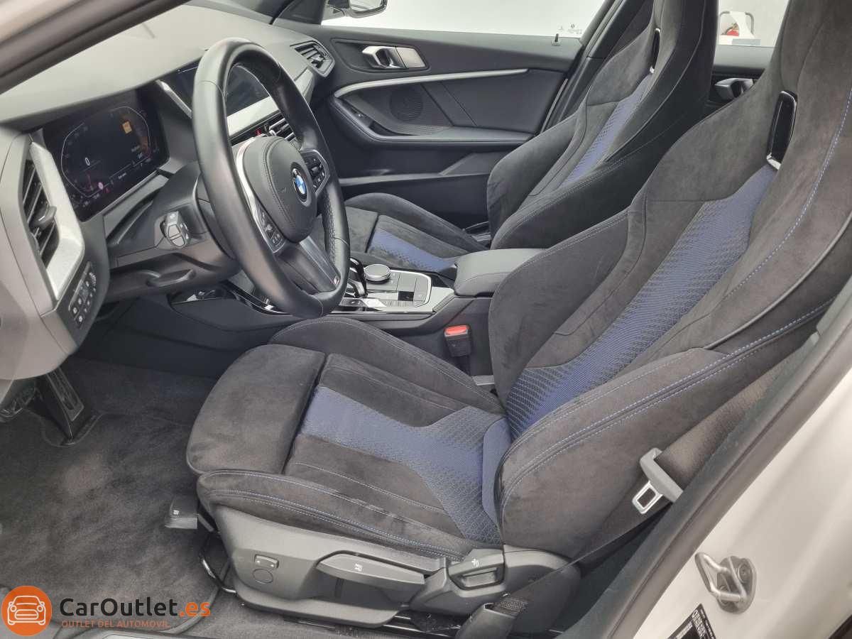 15 - BMW 118 2023 - AUTO