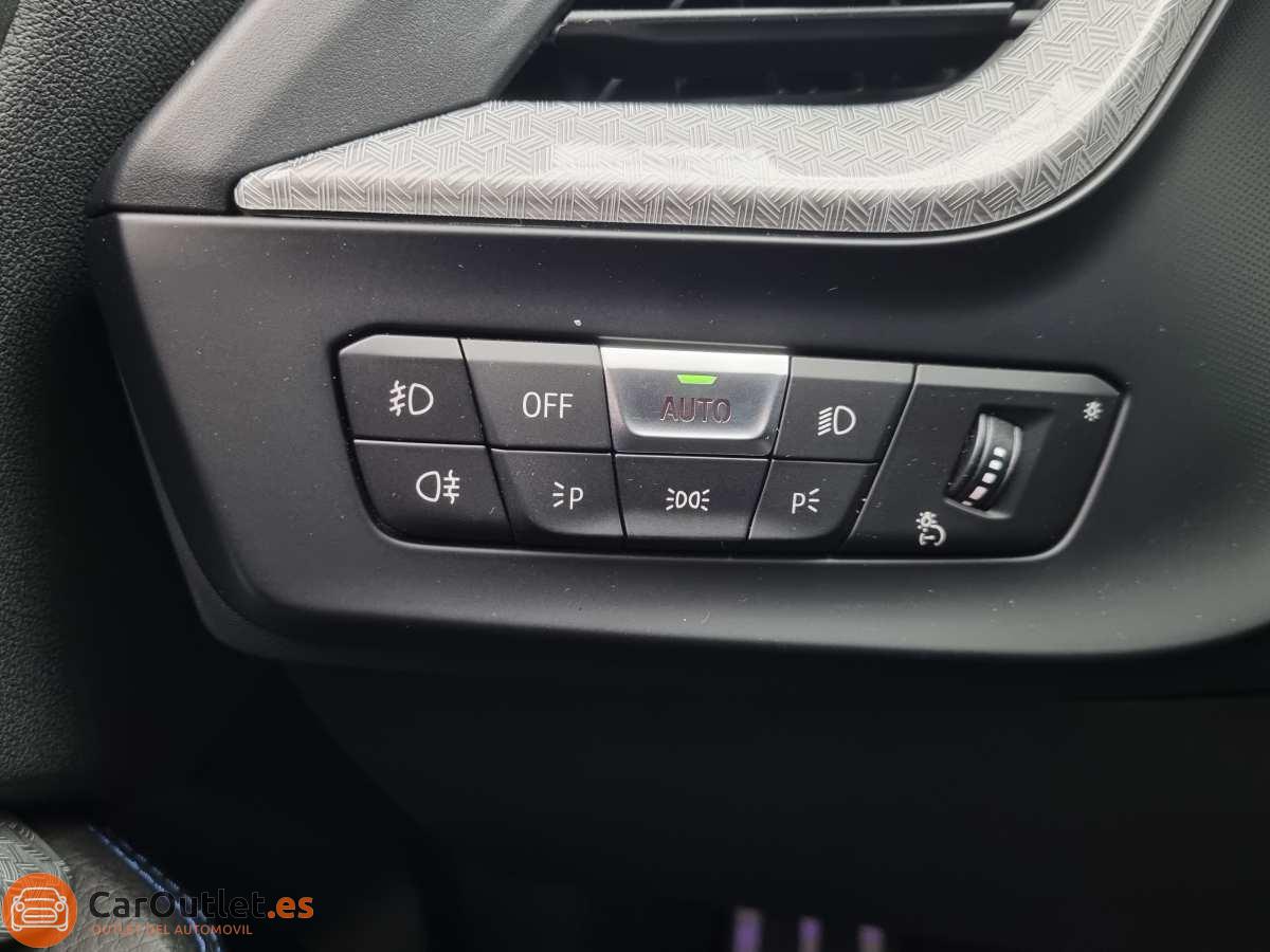 26 - BMW 118 2023 - AUTO