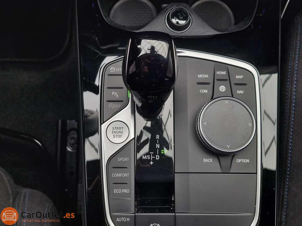 31 - BMW 118 2023 - AUTO