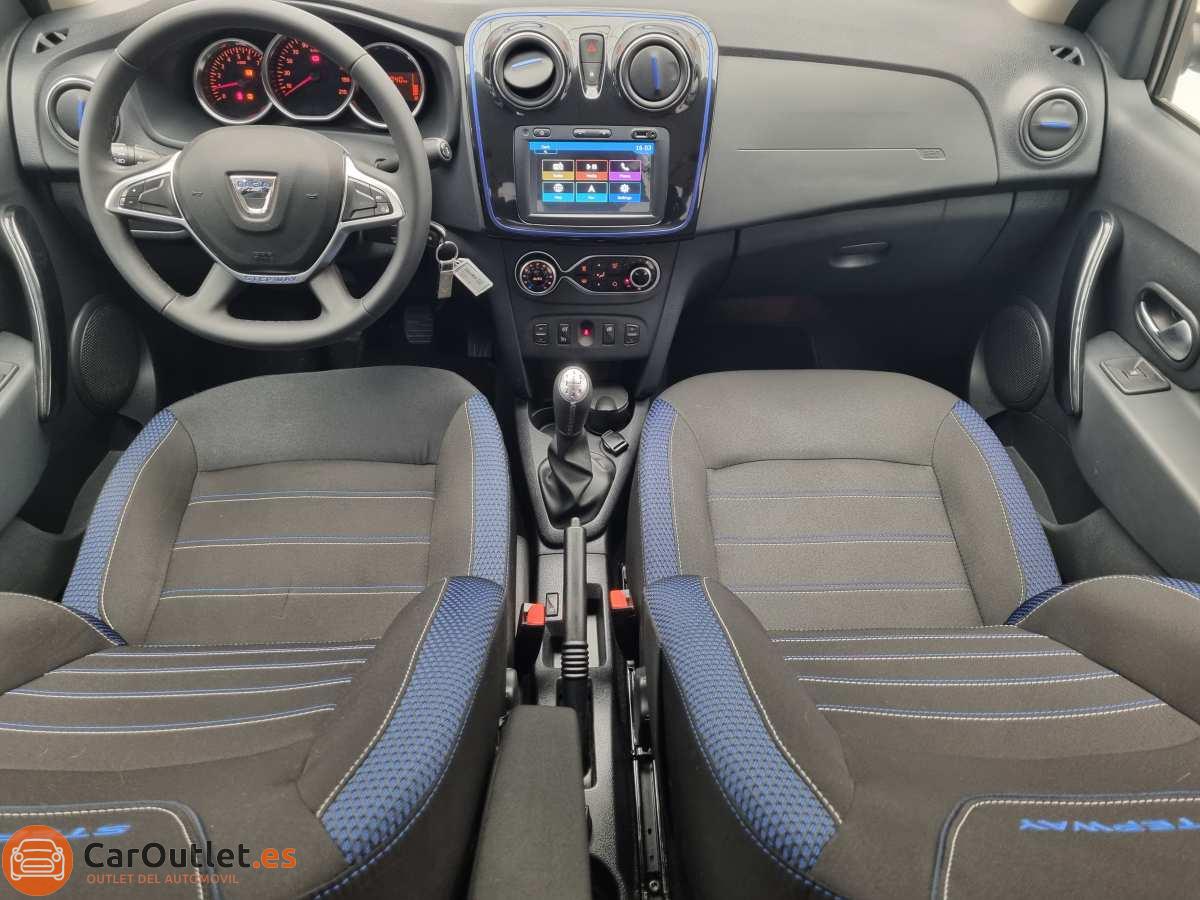 16 - Dacia Sandero 2020