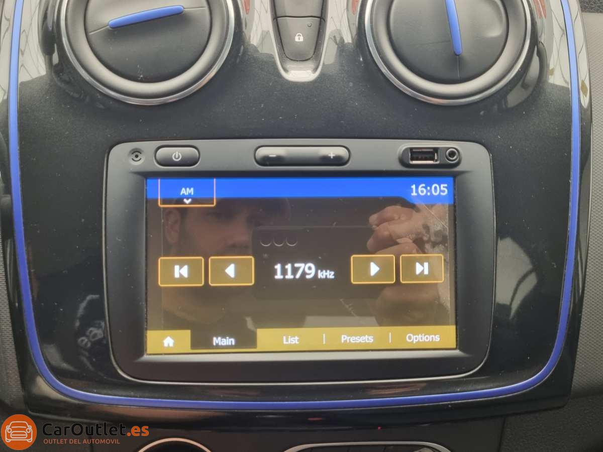 25 - Dacia Sandero 2020