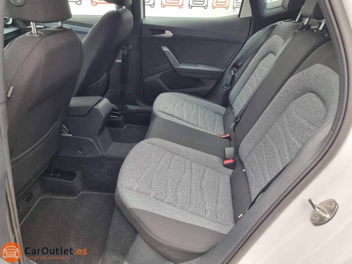 12 - Seat Arona 2023