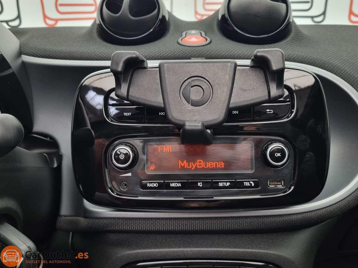 27 - Smart Fortwo 2018 - AUTO - CABRIO