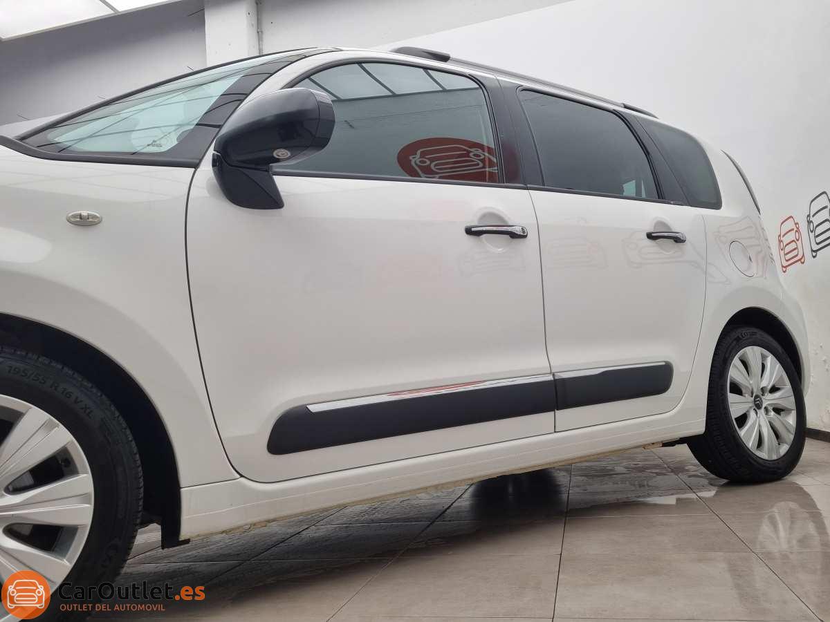 4 - Citroen C3 Picasso 2011