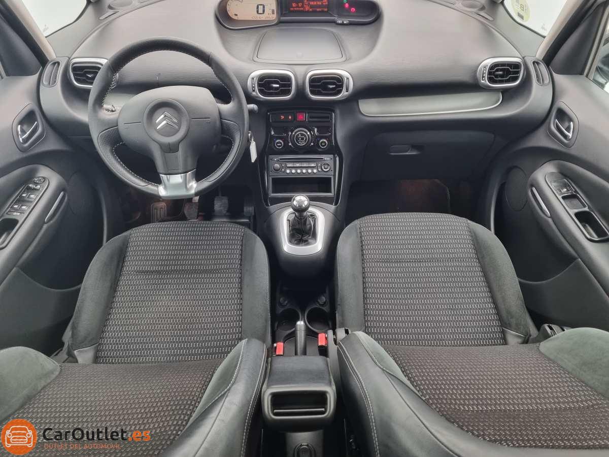 16 - Citroen C3 Picasso 2011