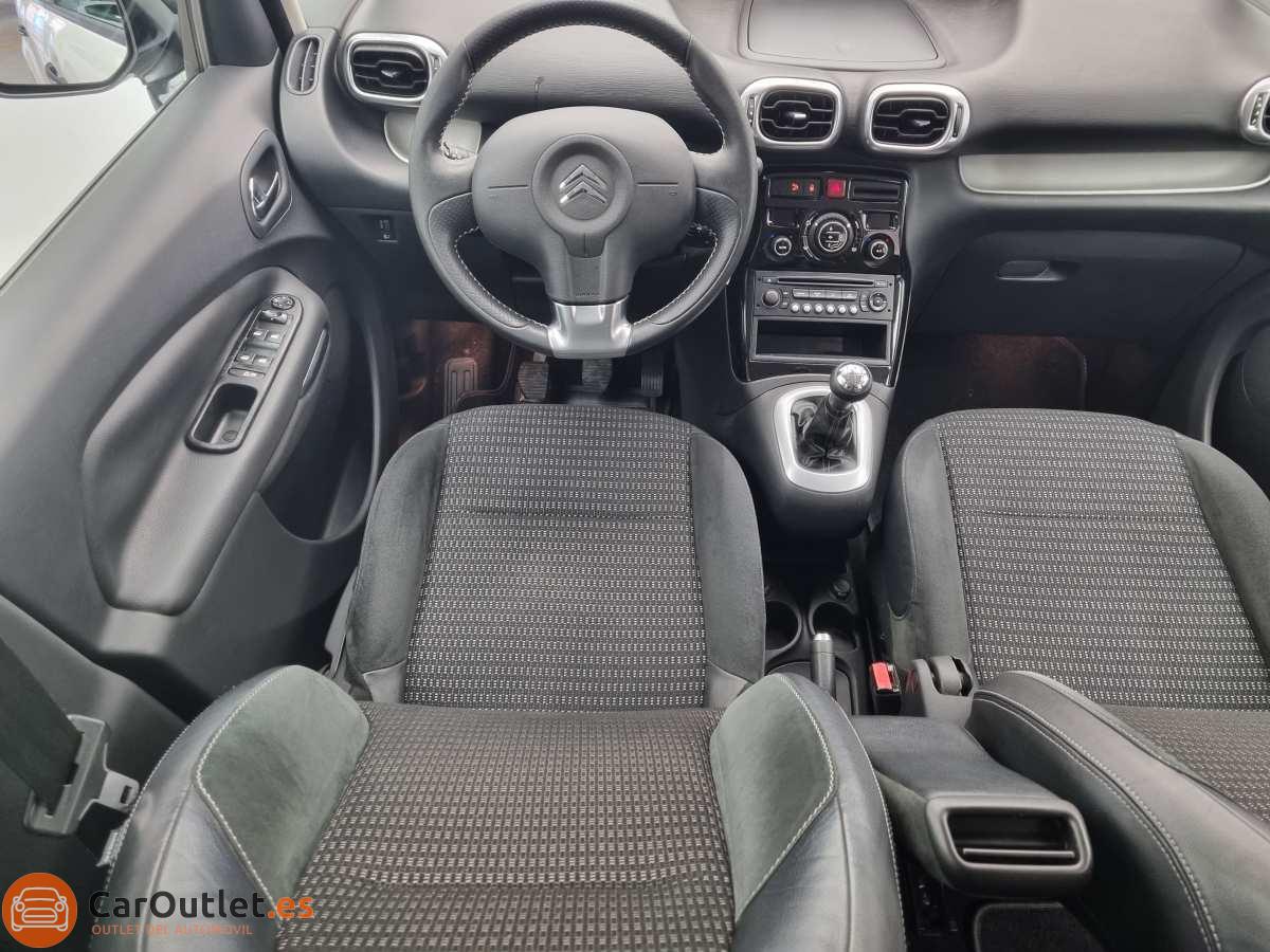 18 - Citroen C3 Picasso 2011