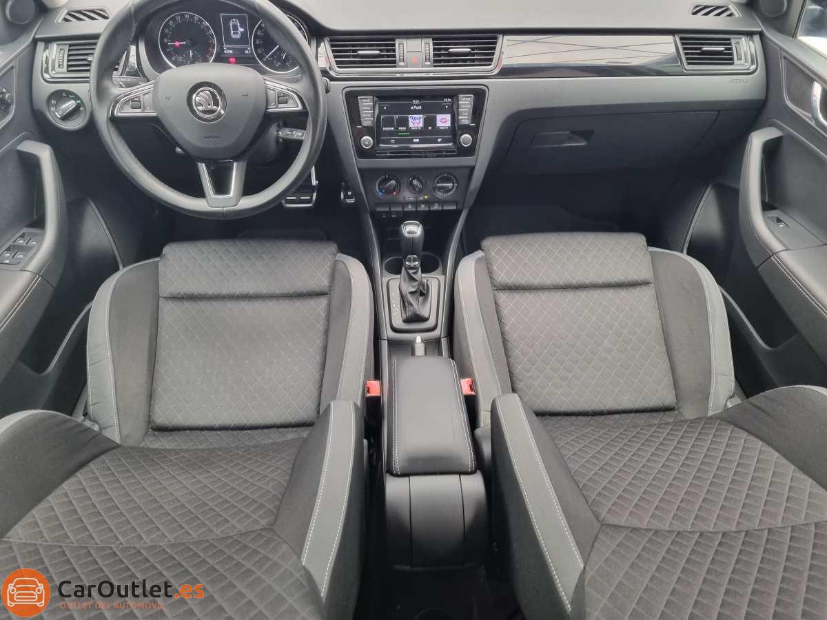 15 - Skoda Rapid 2017 - AUTO