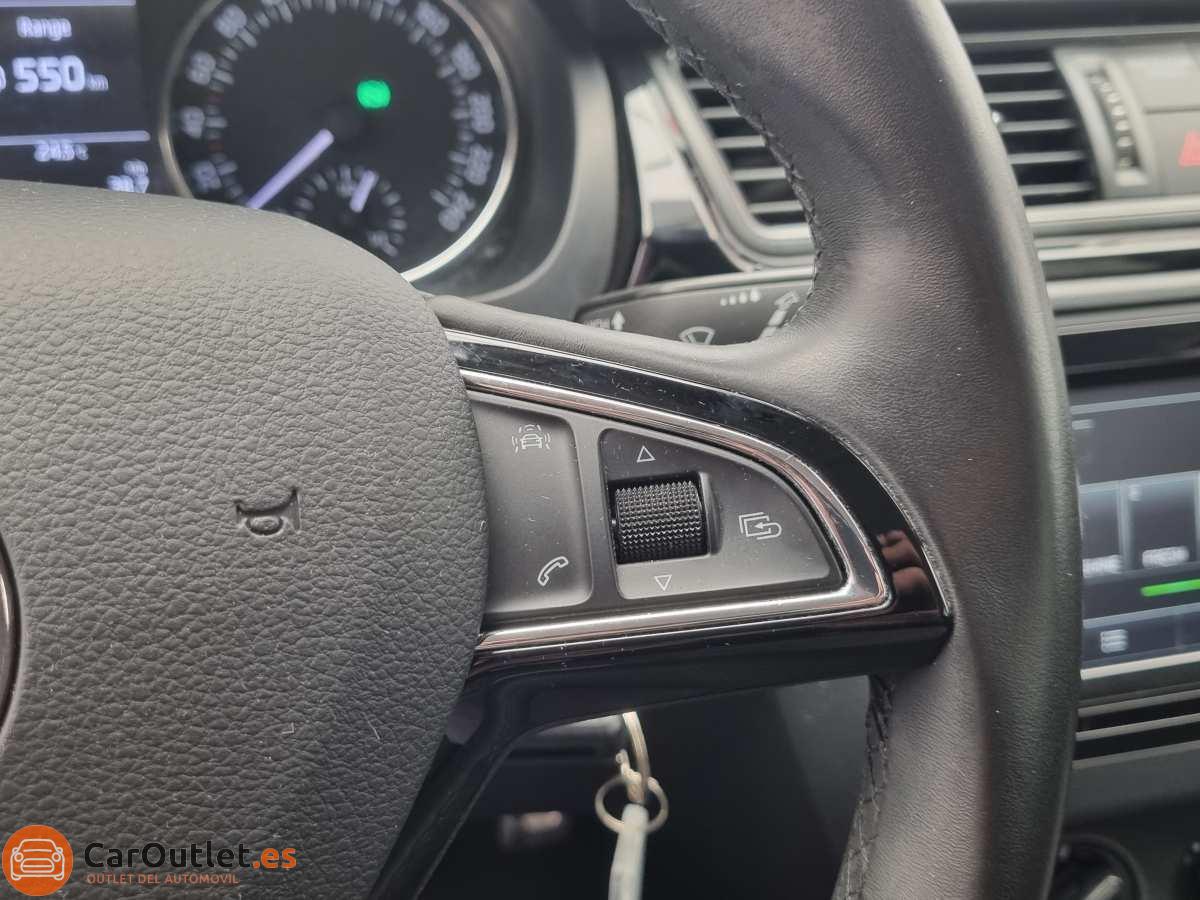 20 - Skoda Rapid 2017 - AUTO