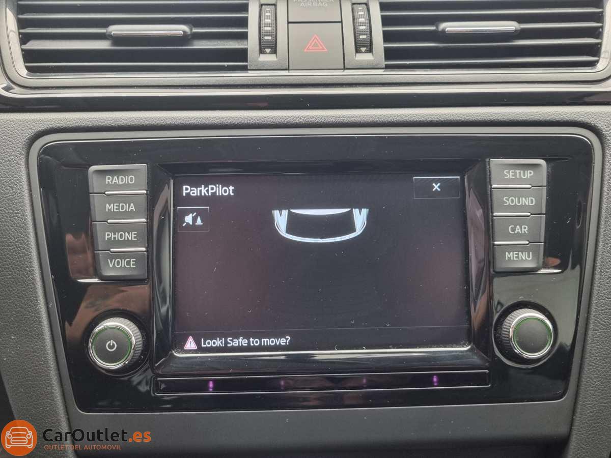 28 - Skoda Rapid 2017 - AUTO