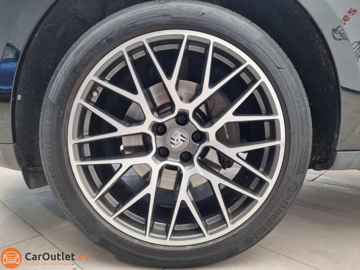 6 - Porsche Macan 2019 - AUTO