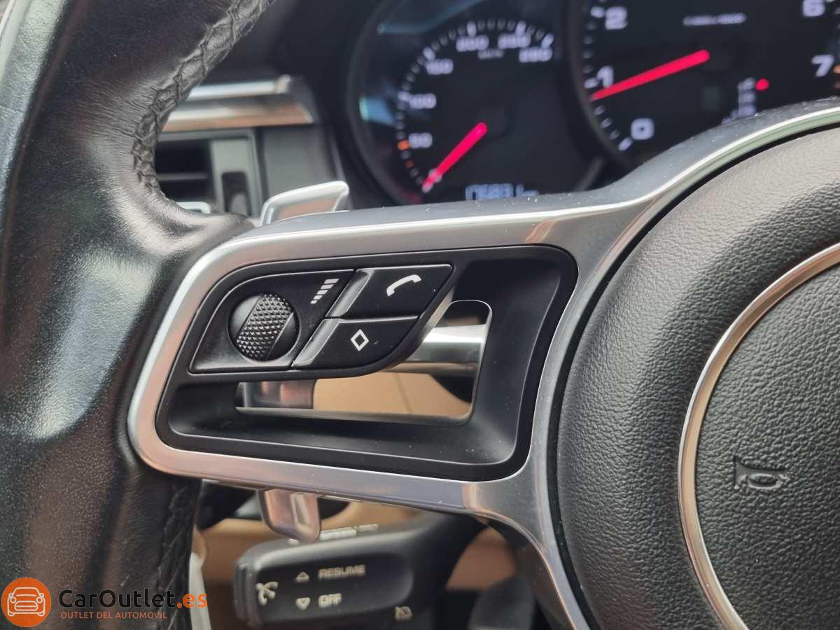 24 - Porsche Macan 2019 - AUTO