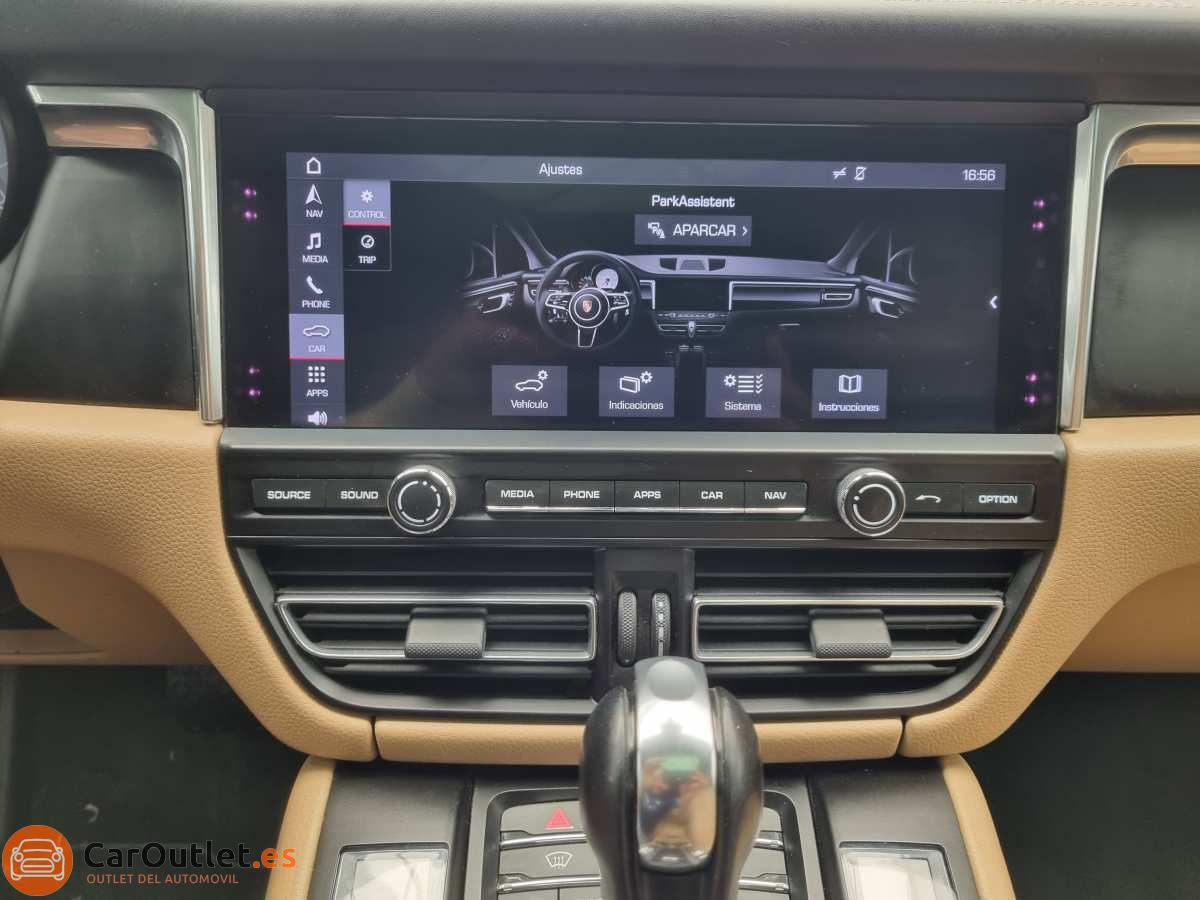 30 - Porsche Macan 2019 - AUTO