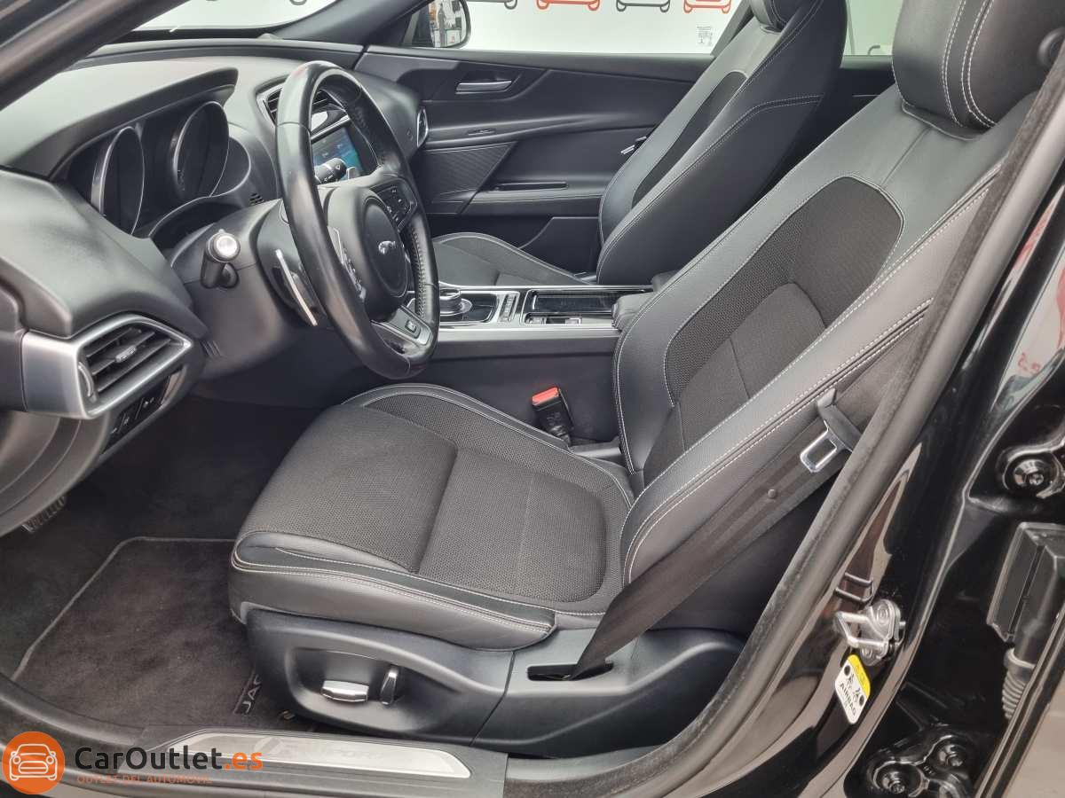 14 - Jaguar XE 2018 - AUTO