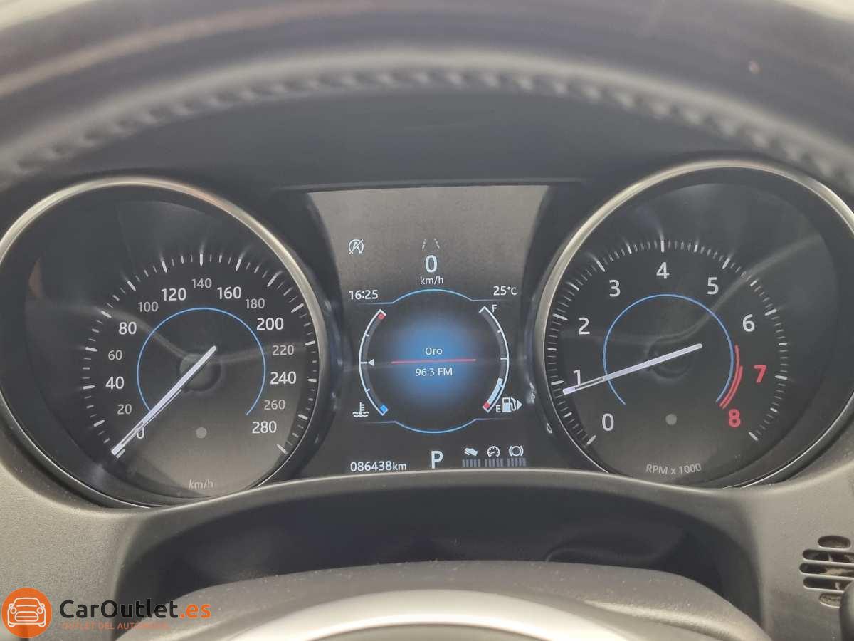 20 - Jaguar XE 2018 - AUTO