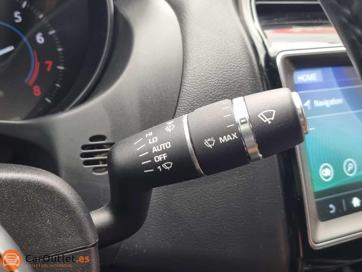 23 - Jaguar XE 2018 - AUTO