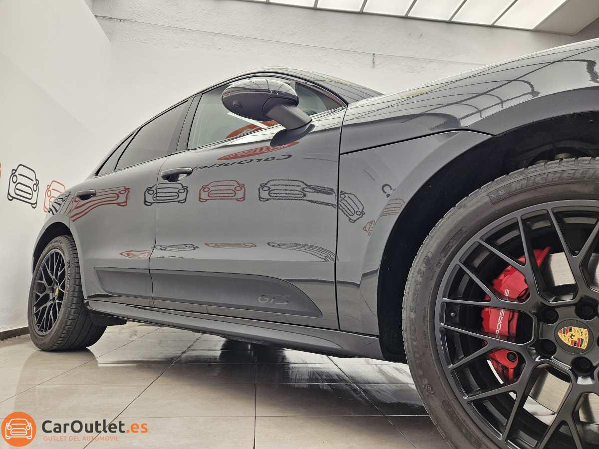 3 - Porsche Macan 2021 - AUTO