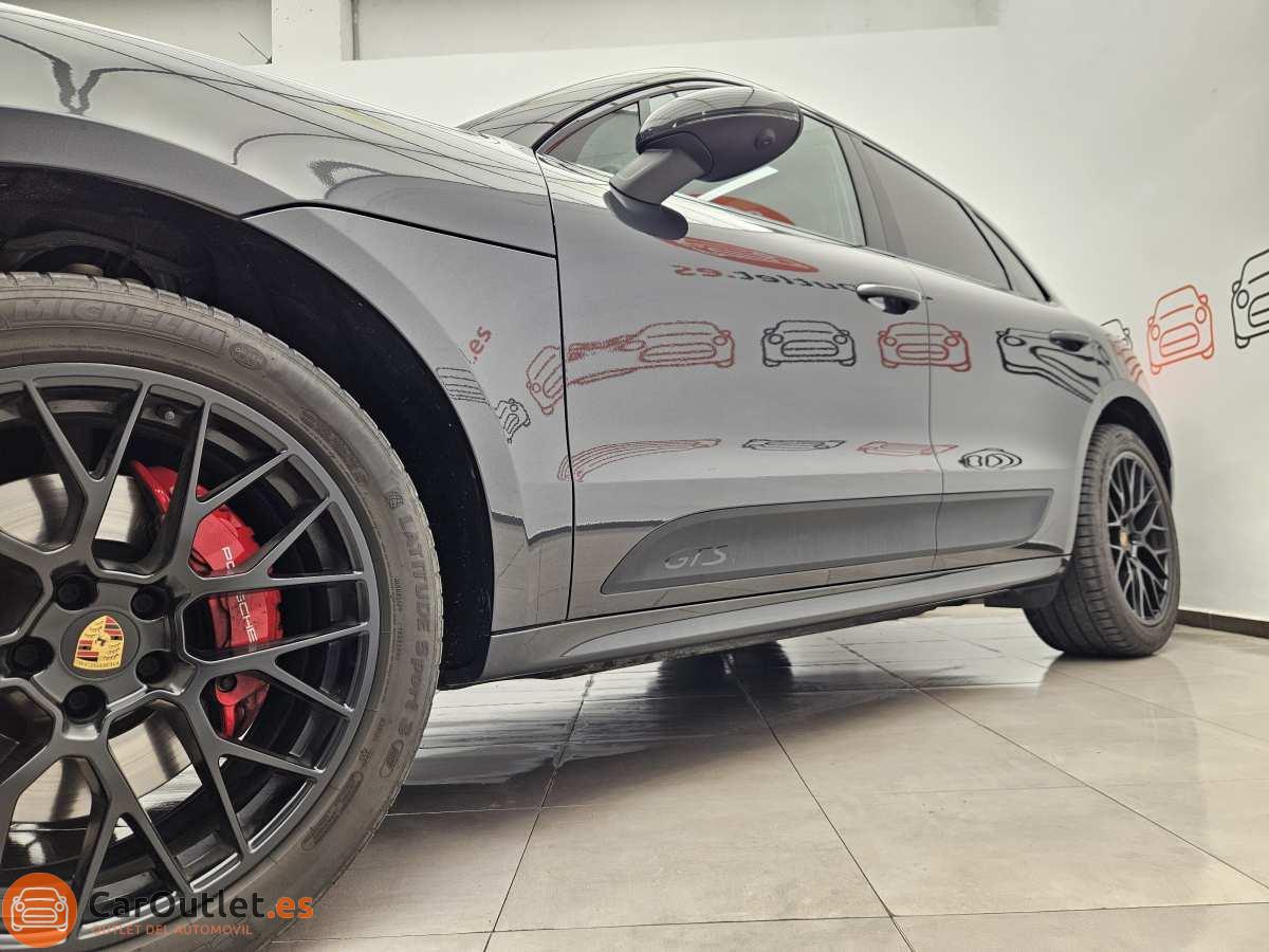 4 - Porsche Macan 2021 - AUTO